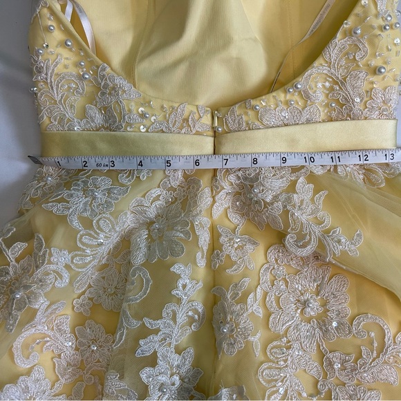 Alyce Short yellow corset style prom Ho/Co dress size 2 - Picture 10 of 14